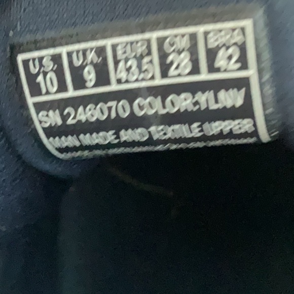 Skechers Yellow and Black Athletic Shoes pickleball Goodyear - Picture 9 of 10